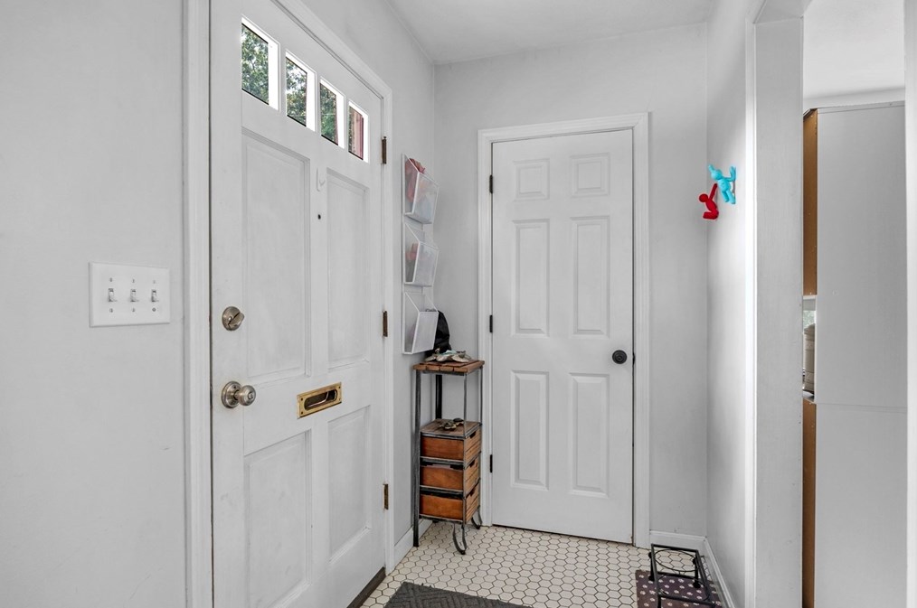 2 Sargent St, Beverly, MA 01915