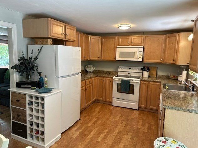 8 Lentell St, Sandwich, MA 02563