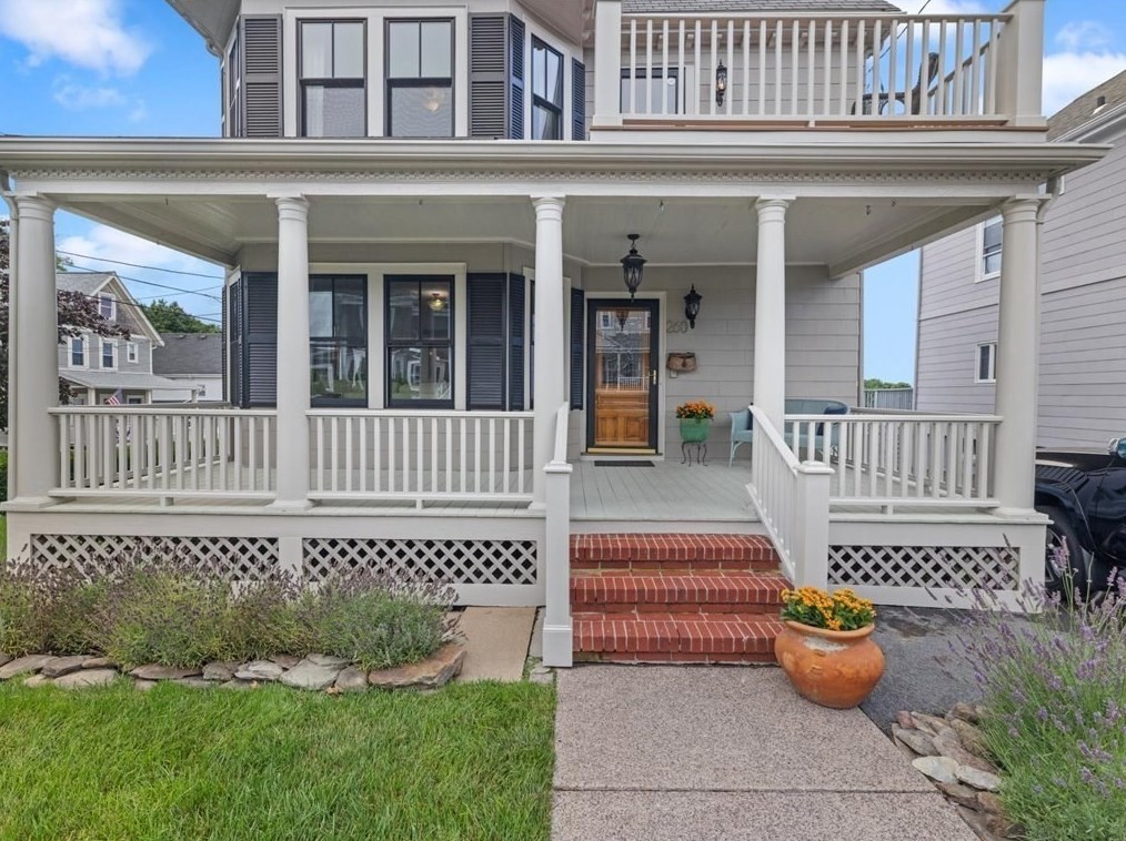 260 Bowdoin St, Winthrop, MA 02152