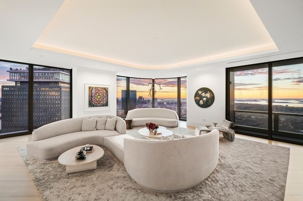 1 Dalton St #5801/5802, Boston, MA 02199