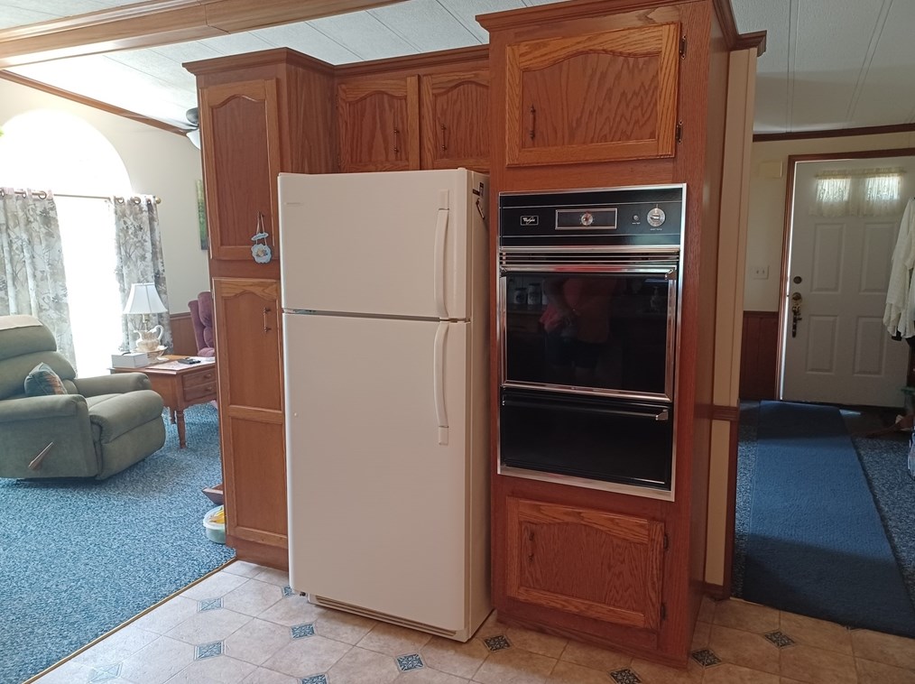 24 Oldfield Dr, Kingston, MA 02364