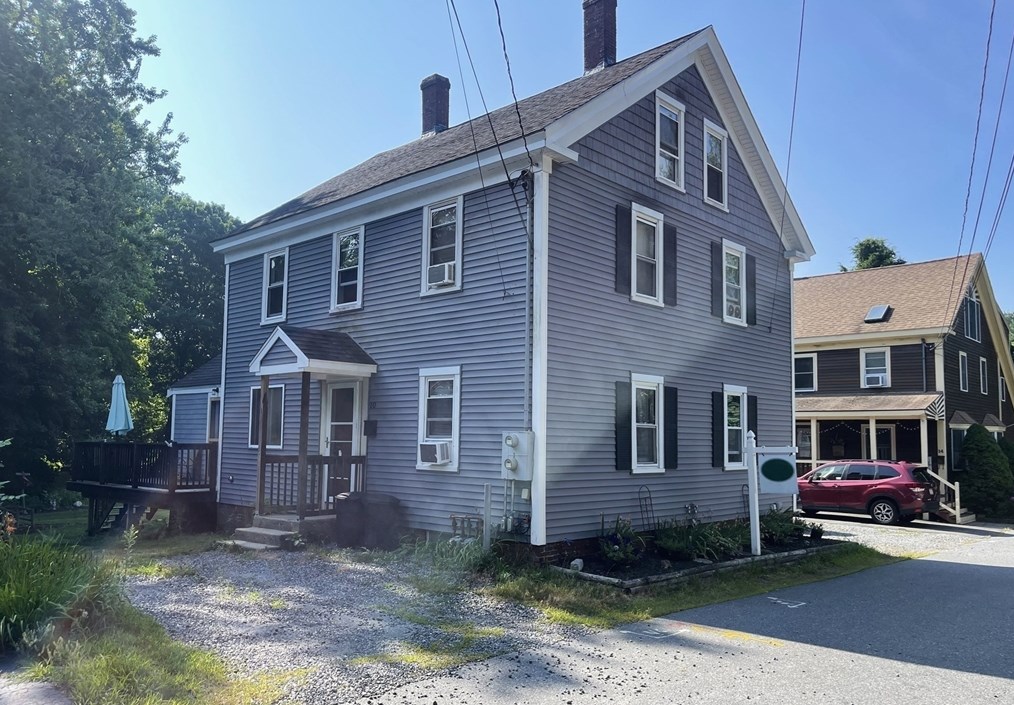 10-12 Hales Ct, Groveland, MA 01834