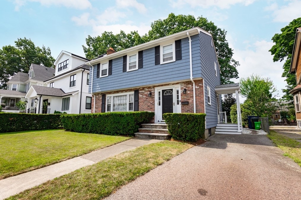 31 Wren St, Boston, MA 02132