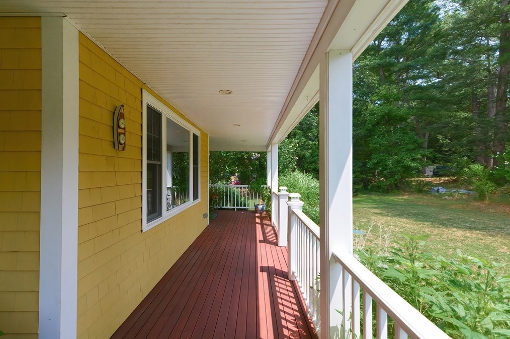 16 Samoset Ave, Plymouth, MA 02360