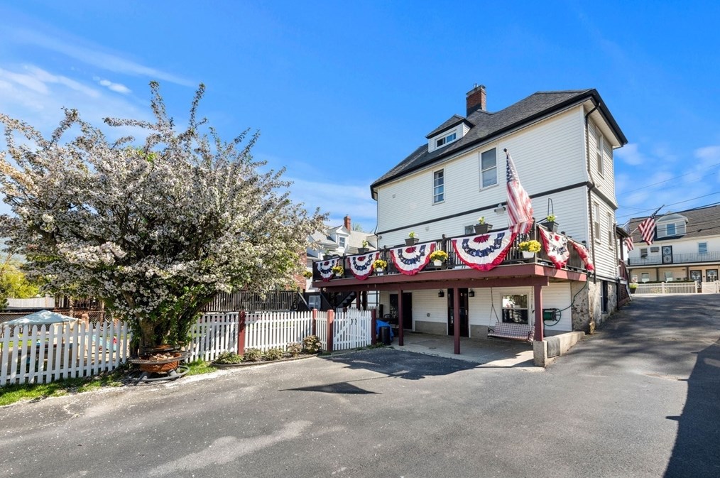 154 Winthrop Ave, Revere MA 02151-3915 exterior