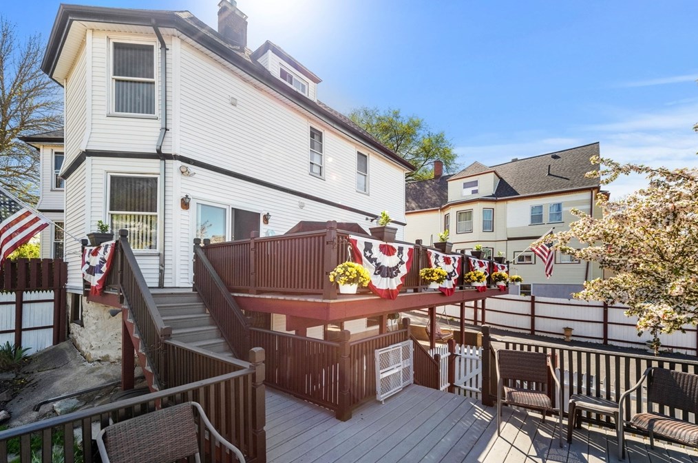 154 Winthrop Ave, Revere MA 02151-3915 exterior