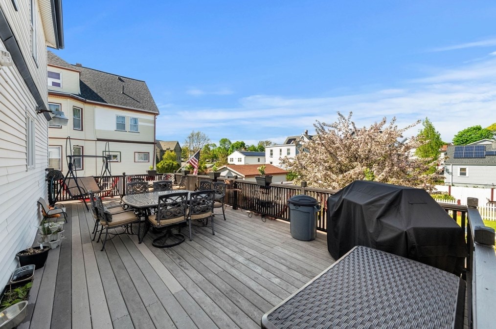 154 Winthrop Ave, Revere MA 02151-3915 exterior