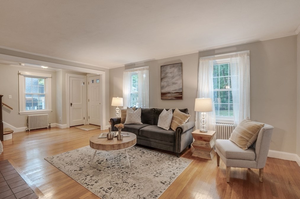 16 Fairmount Rd, Reading, MA 01867