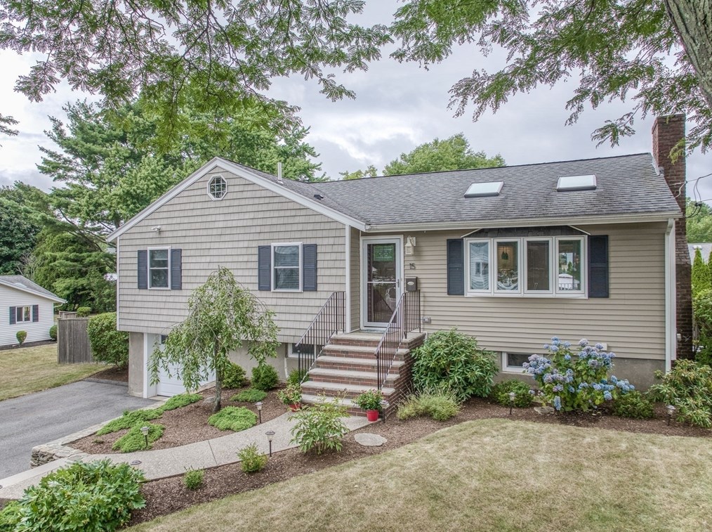 15 Margaret Rd, Stoneham, MA 02180