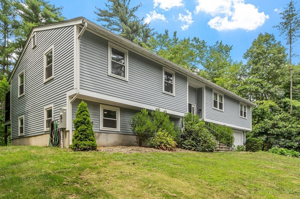 43 Eliot Dr, Stow, MA 01775