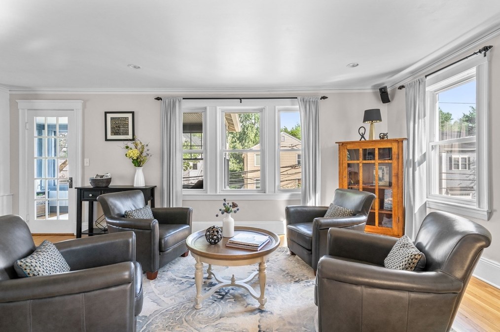 55 Fairmont St, Arlington, MA 02474-8717