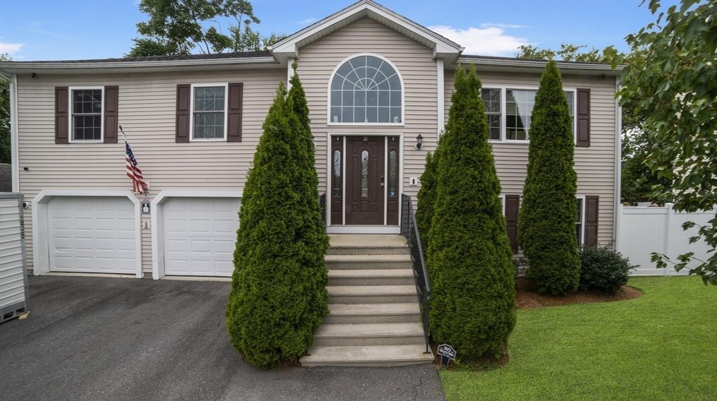 32 Brightwood Ave, Worcester, MA 01604