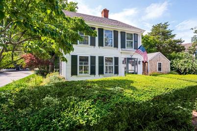 2 Green Ave, Edgartown, MA 02539 - Photo 1