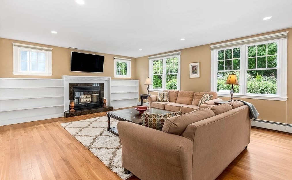 267 Manning St, Needham MA 02494-1510 exterior