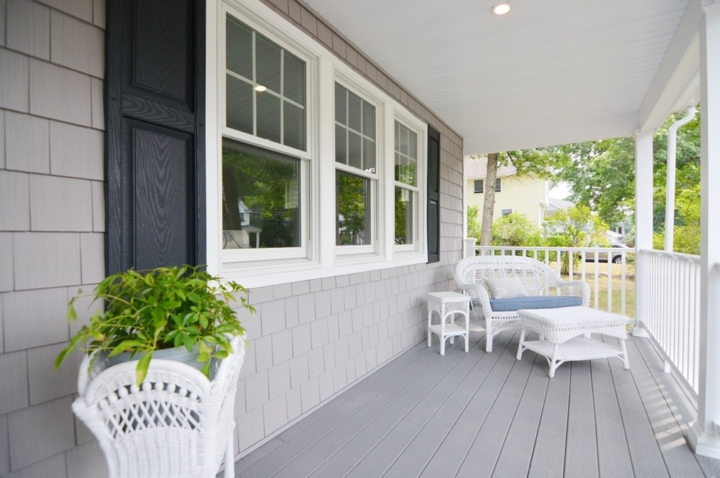 47 Emerson St, Reading, MA 01867