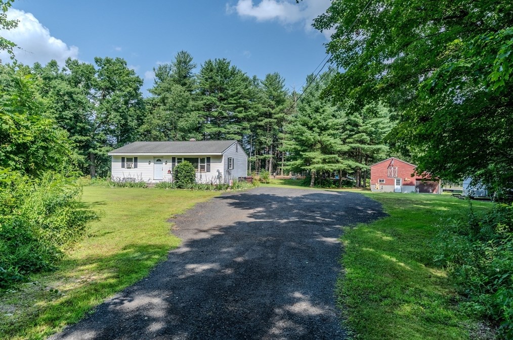 211 Russellville Rd, Montgomery, MA 01085