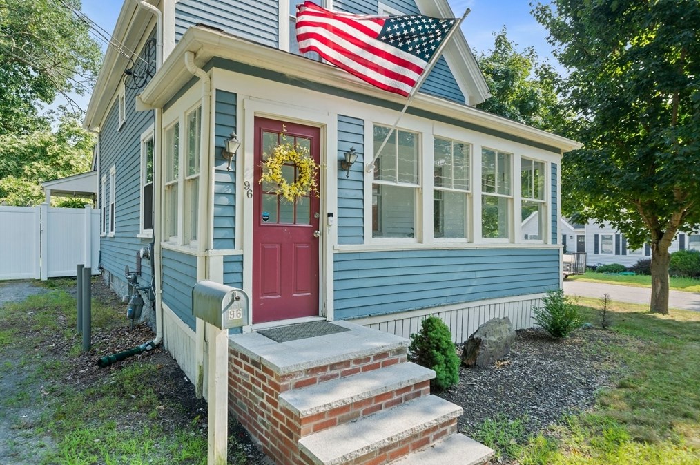 96 Lincoln St, Abington, MA 02351