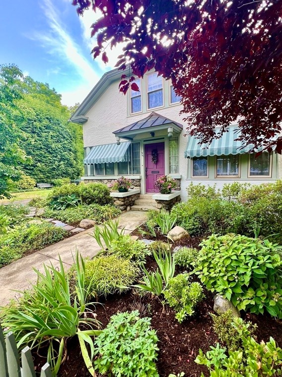 25 Washington Pl, Northampton, MA 01060