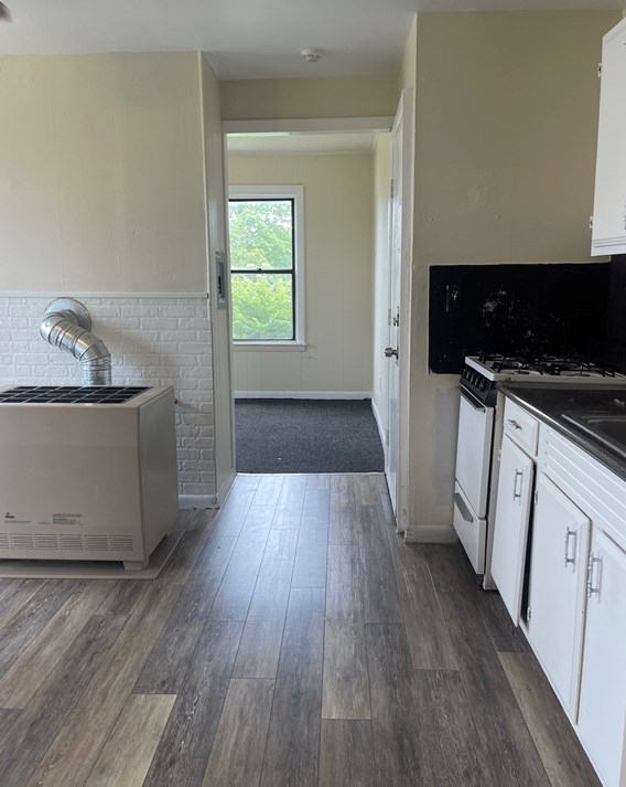 590 1st #2e, New Bedford, MA 02740