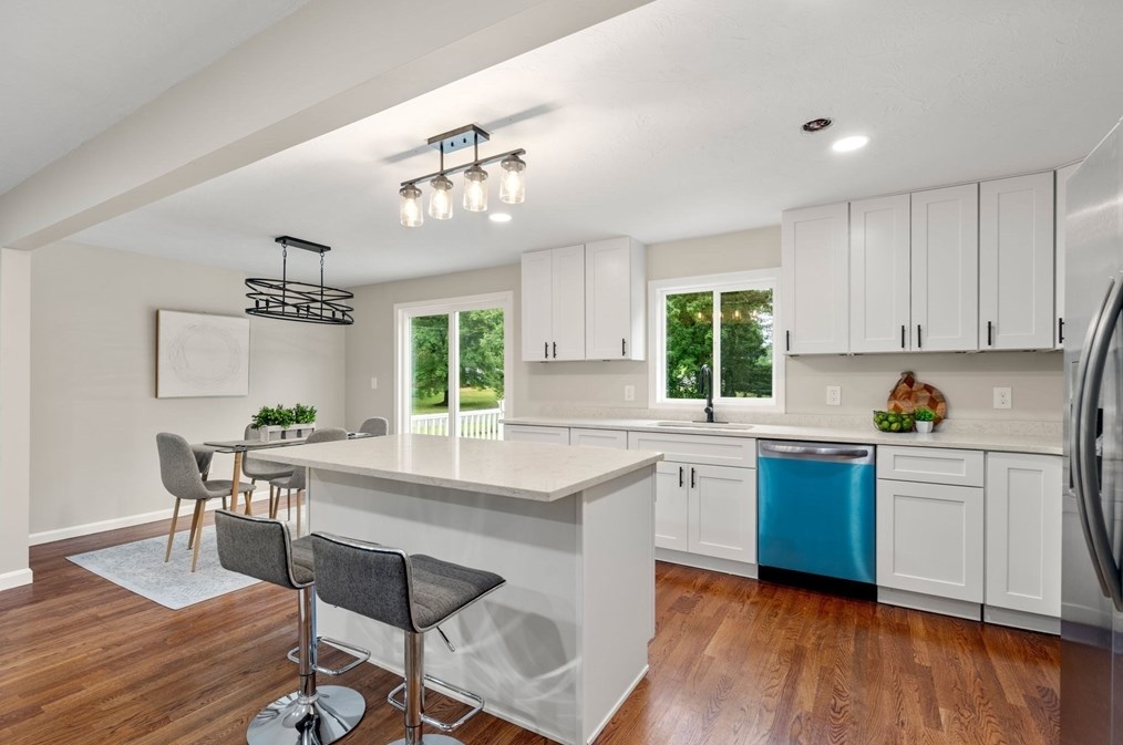 7 Prescott Rd, Sutton, MA 01590