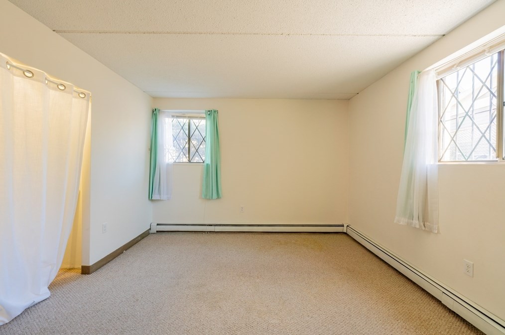 303 Lowell St, Somerville MA  02145-3637 exterior