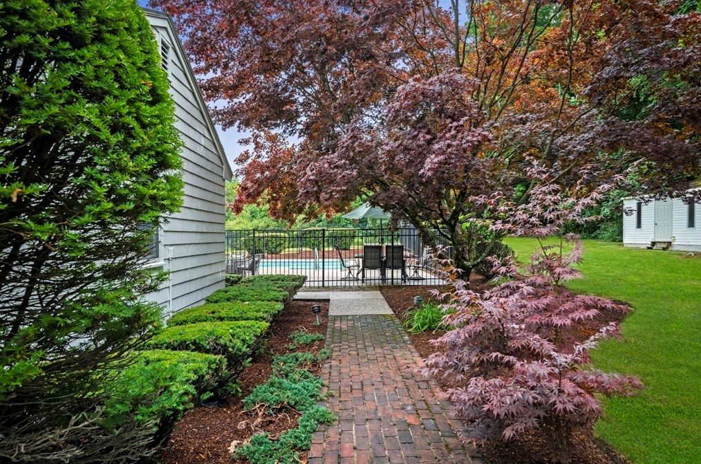 317 Haverhill St, North Reading, MA 01864