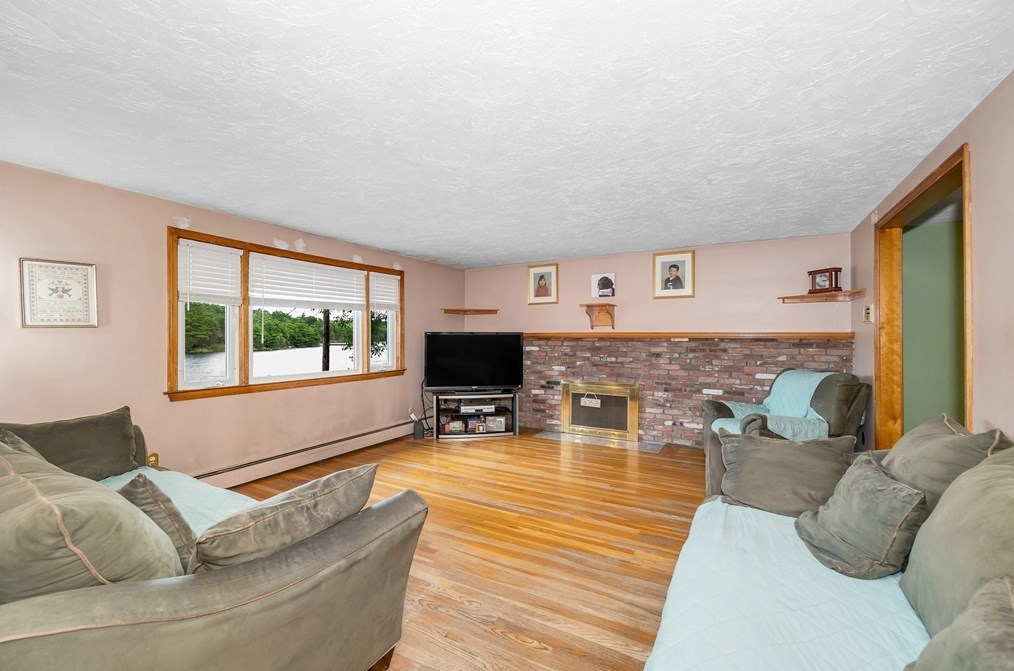 303 Walnut St, Saugus, MA 01906