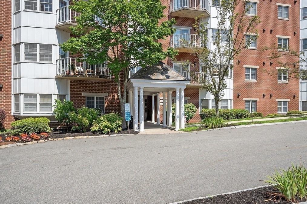 148 Main St, North Andover MA  01845-2442 exterior