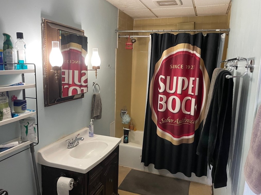 142 West St, Worcester, MA 01609