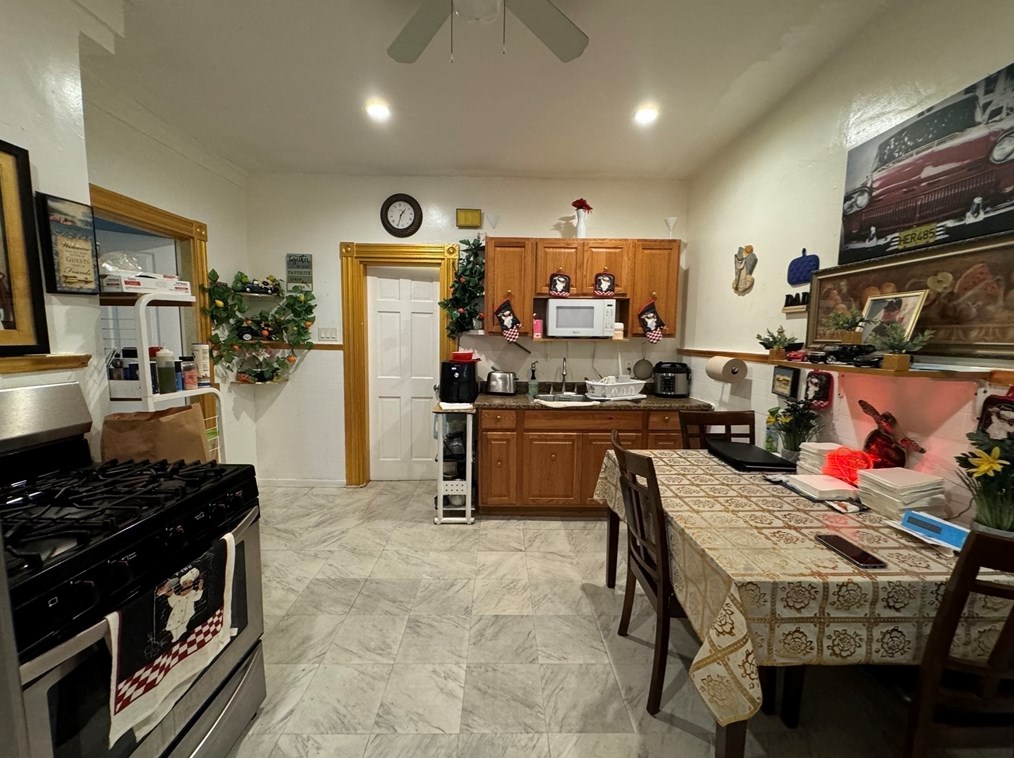 16 Reynolds Ave #2, Chelsea, MA 02150