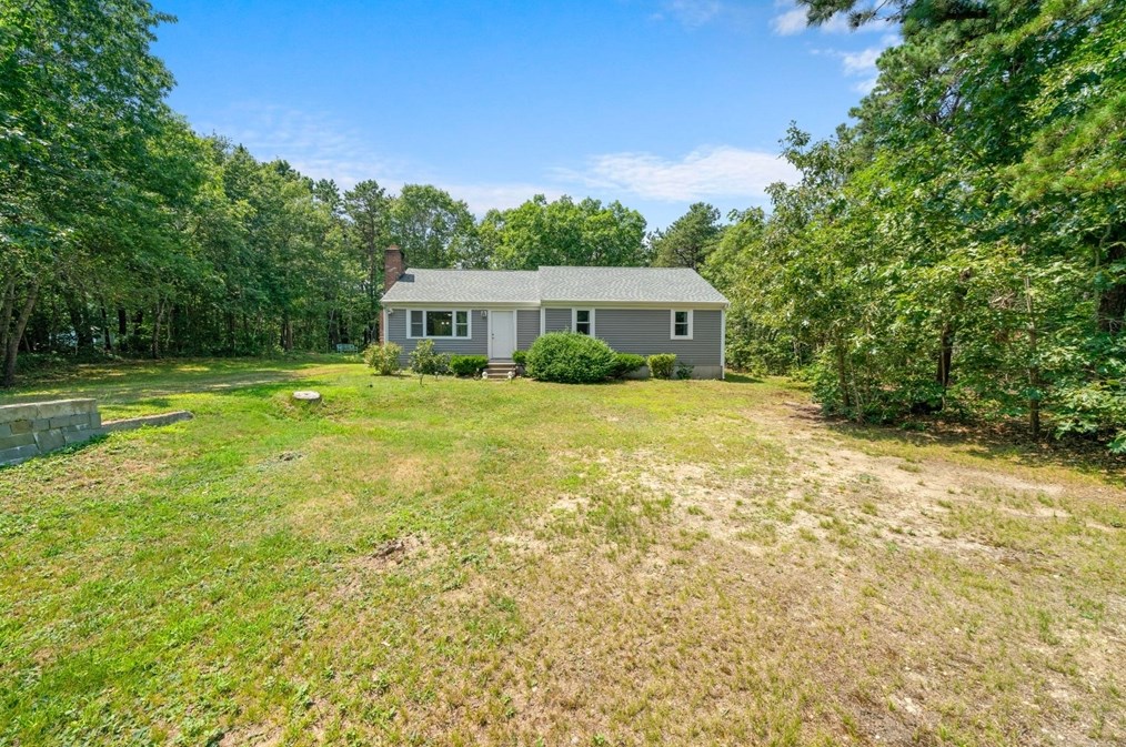 4 Linda Ln, Sandwich, MA 02644