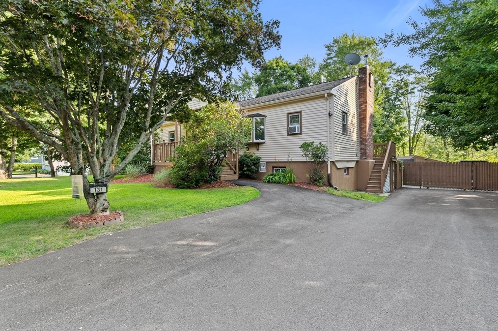 131 Franklin St, Whitman, MA 02382