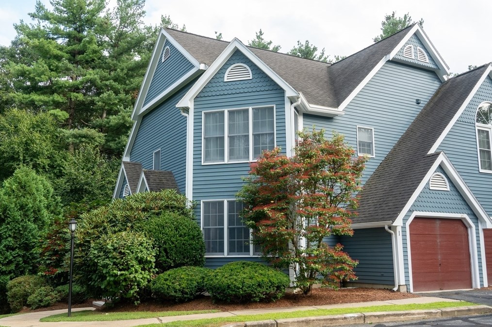 1 Forest Ln #1, Hopkinton, MA 01748