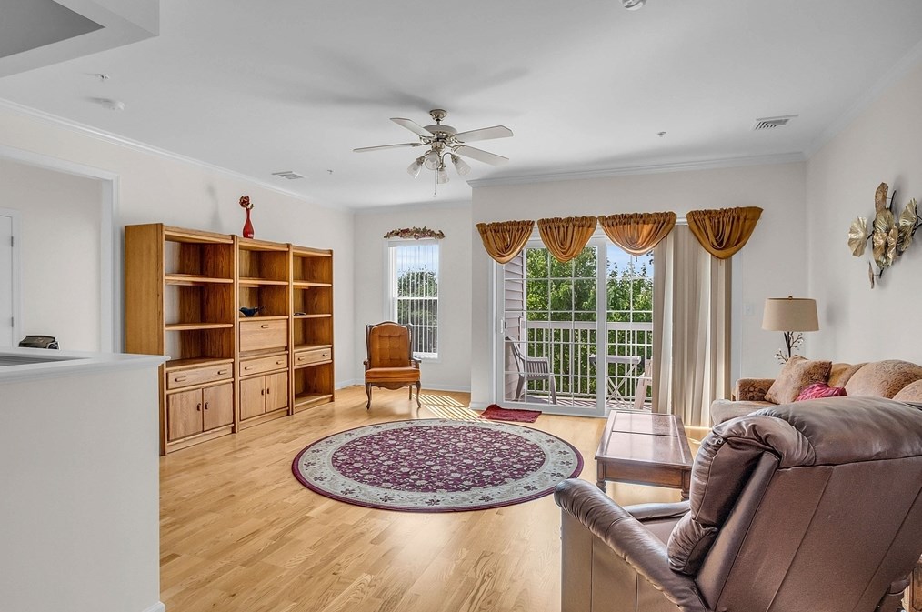 53 Bartlett Way #203, Waltham, MA 02452