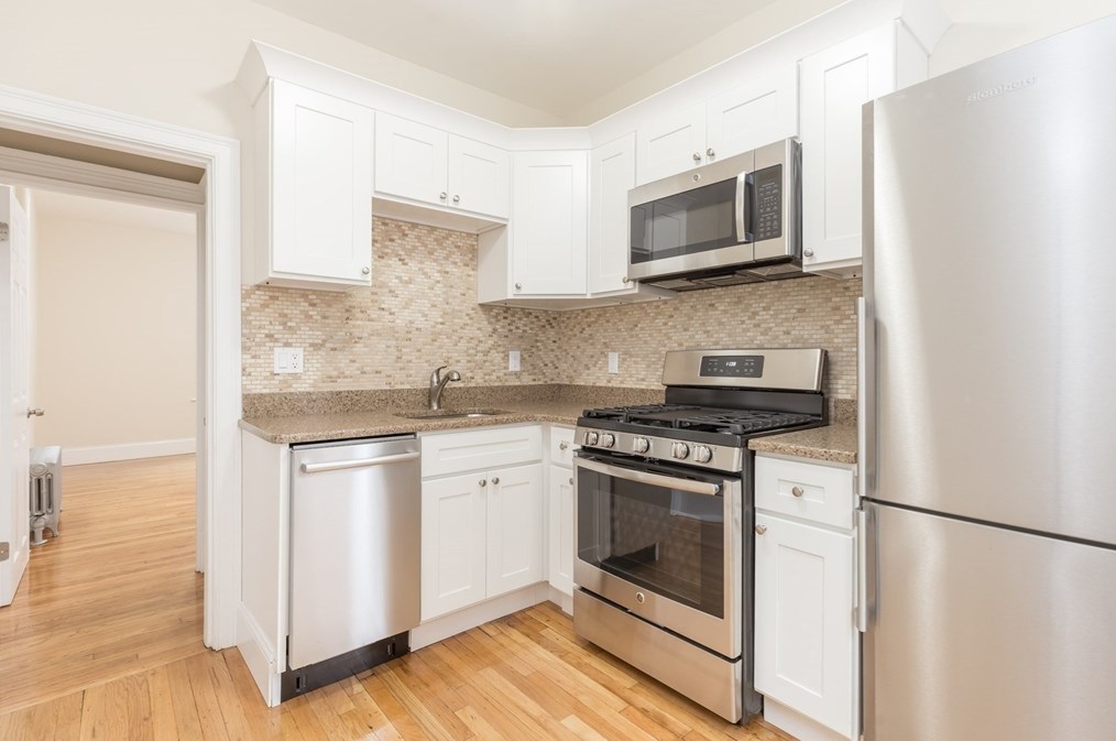 70 Phillips St #6, Boston, MA 02114