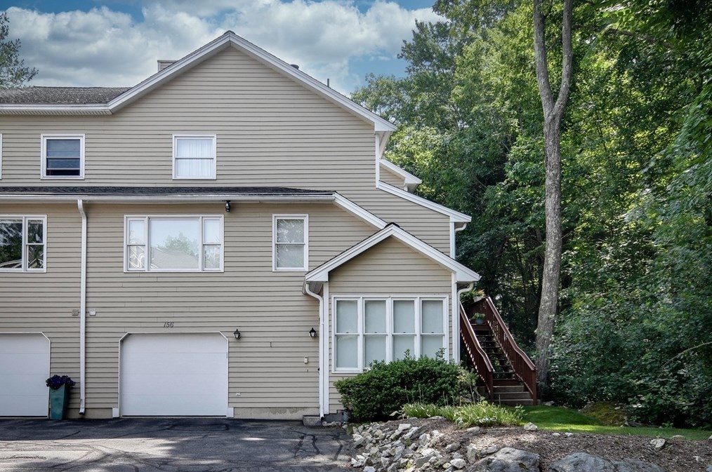 156 Arrowhead Cir, Ashland, MA 01721-3905