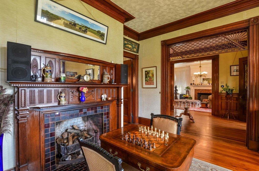 71 Hawthorn St, New Bedford MA  02740-3423 exterior