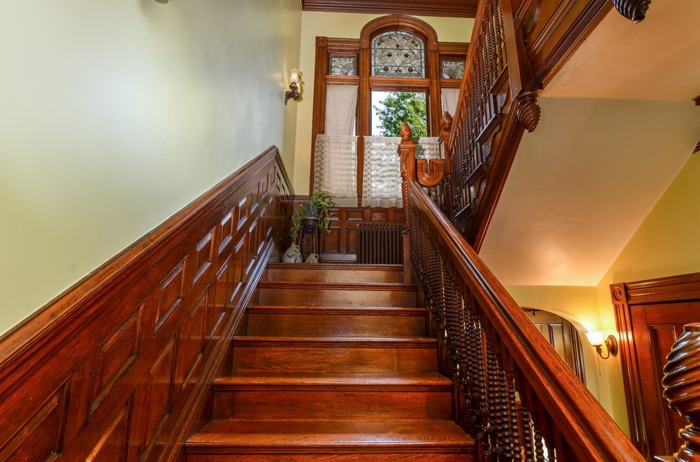 71 Hawthorn St, New Bedford MA  02740-3423 exterior