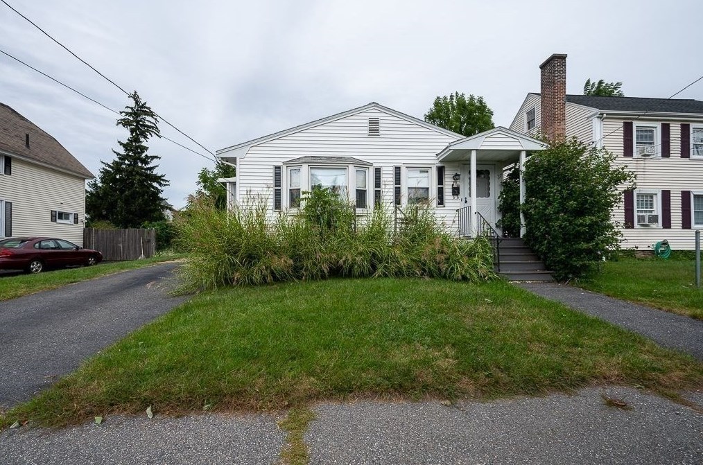 37 Airlie St, Worcester, MA 01606