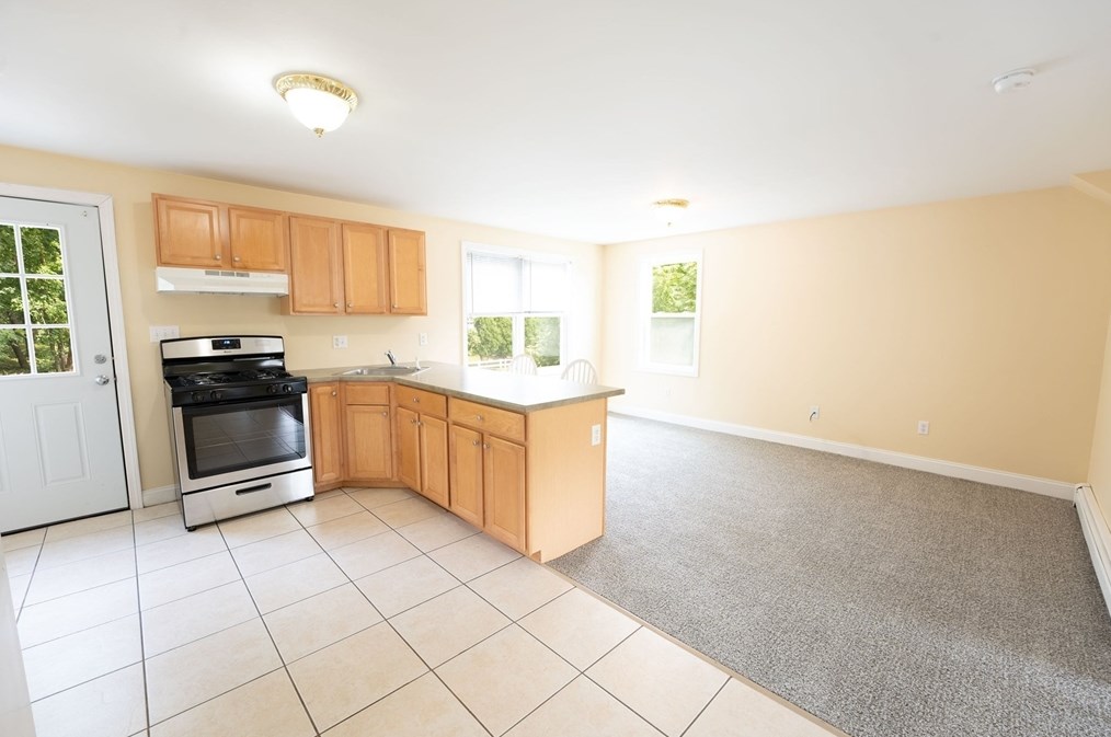 616 Main St #2, Weymouth, MA 02190