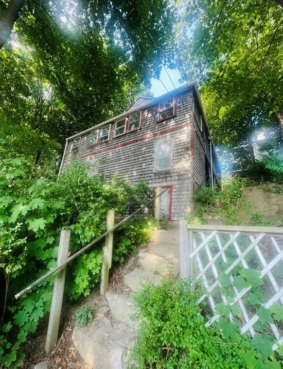 43 Island Ave, Quincy, MA 02169-3116