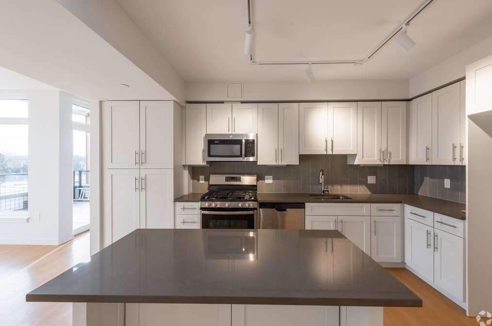 77 New #107, Cambridge, MA 02138