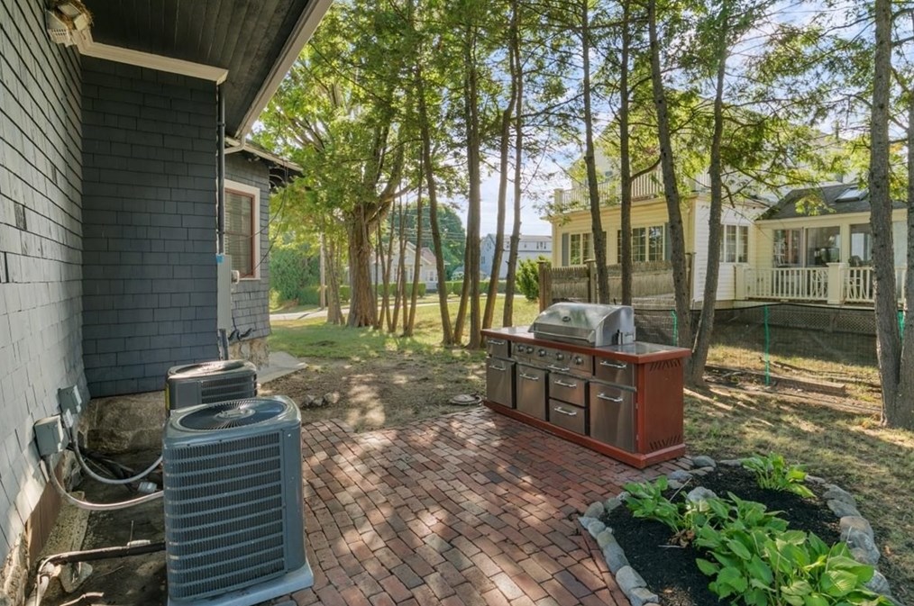 497 Prospect St, Methuen MA 01844-5126 exterior