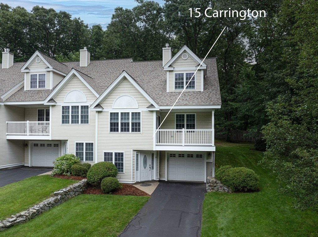 15 Carrington Ln #15, Uxbridge, MA 01569