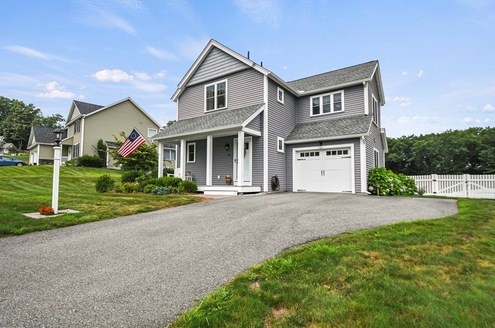 70 Massapoag Rd, Leominster, MA 01453