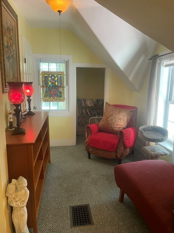 11 Holten St, Danvers MA 01923-1916 exterior