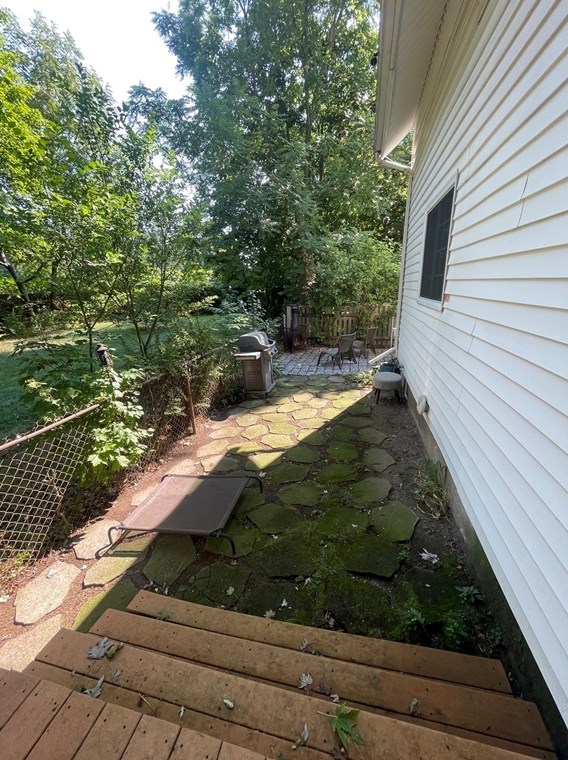 11 Holten St, Danvers MA 01923-1916 exterior