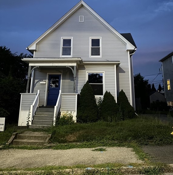 121 Delmont Ave, Worcester, MA 01604