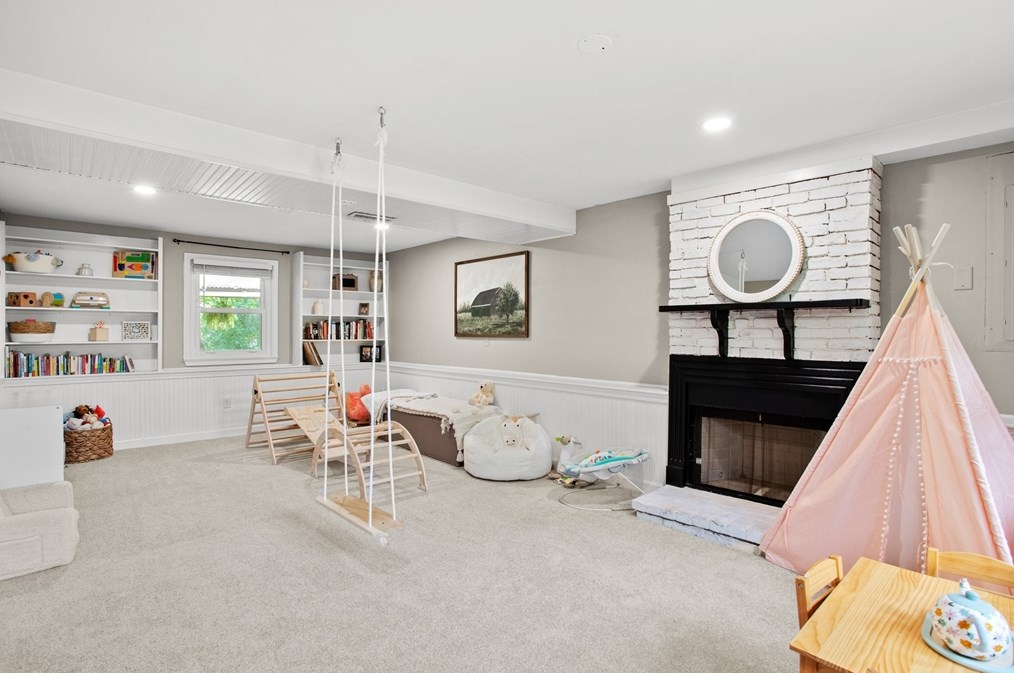 13 Indian Rock Rd, Haverhill MA  01832-1254 exterior