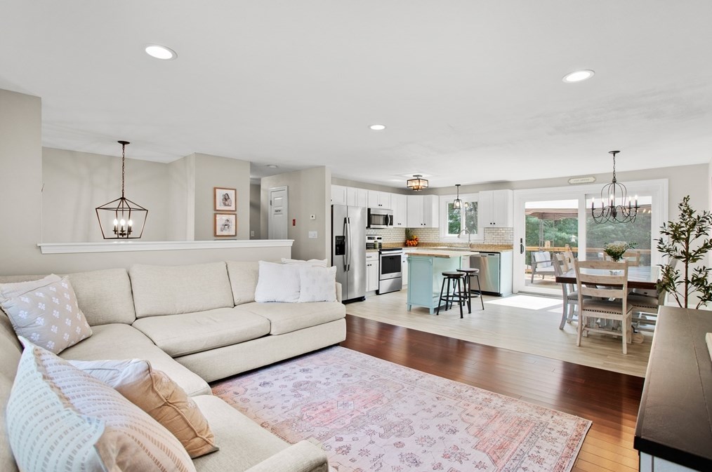 13 Indian Rock Rd, Haverhill MA  01832-1254 exterior